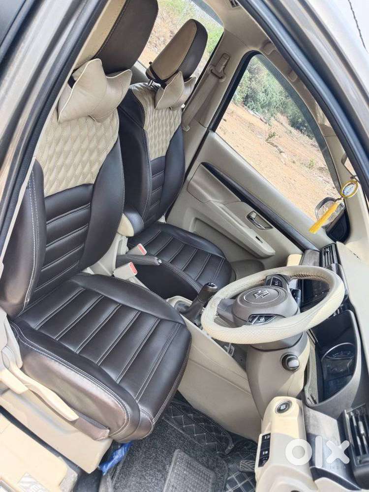 Maruti Suzuki Ertiga Zxi Plus Shvs, 2022, Petrol