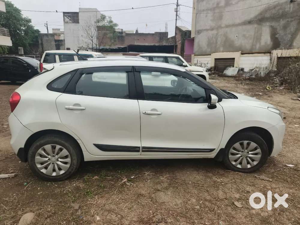 Maruti Suzuki Baleno 2017 Petrol Of Bank Manager Vehicle