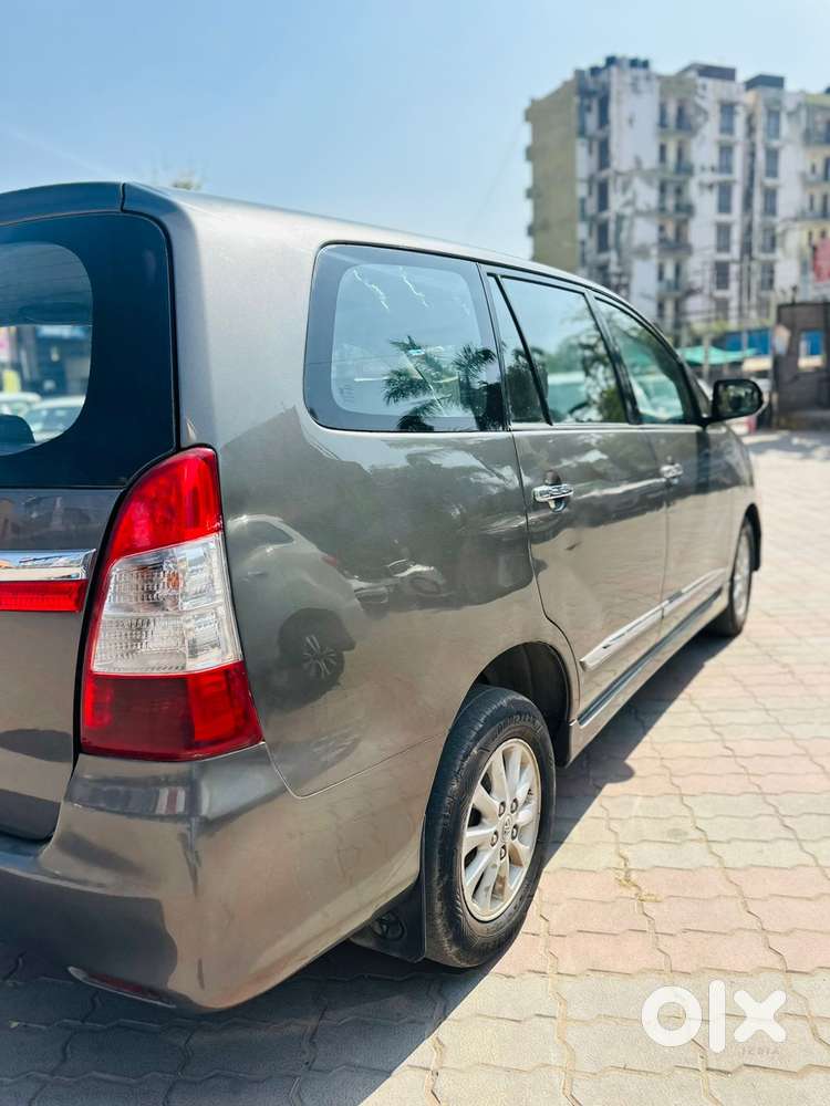 Toyota Innova 2.5 V 7 Str, 2014, Diesel