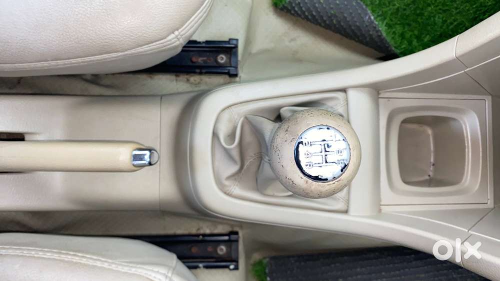 Maruti Suzuki Swift Dzire Vxi 1.2, 2015, Petrol