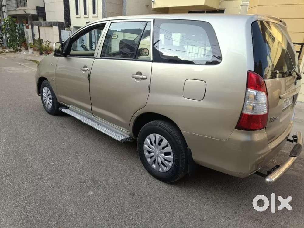 Toyota Innova [2013-2016] 2.5 G4 8 Str, 2009, Diesel