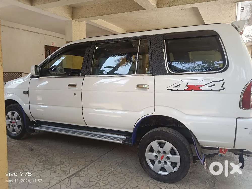 Chevrolet Tavera 2015 Diesel Well Maintained