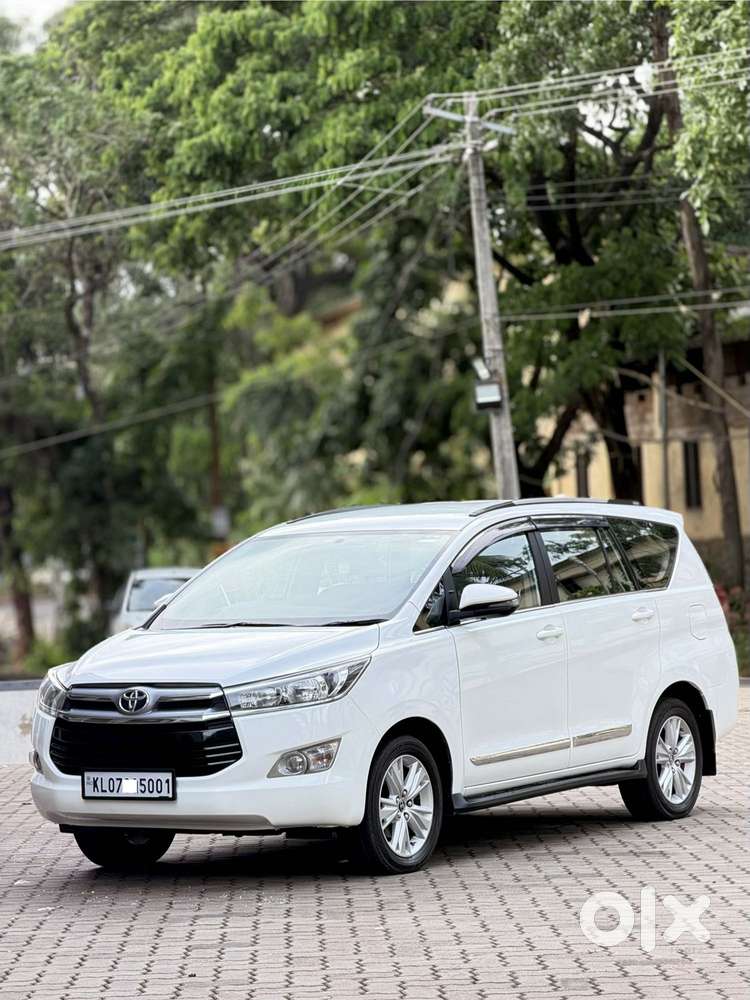 Toyota Innova Crysta 2.8 Gx At 8s, 2018, Diesel