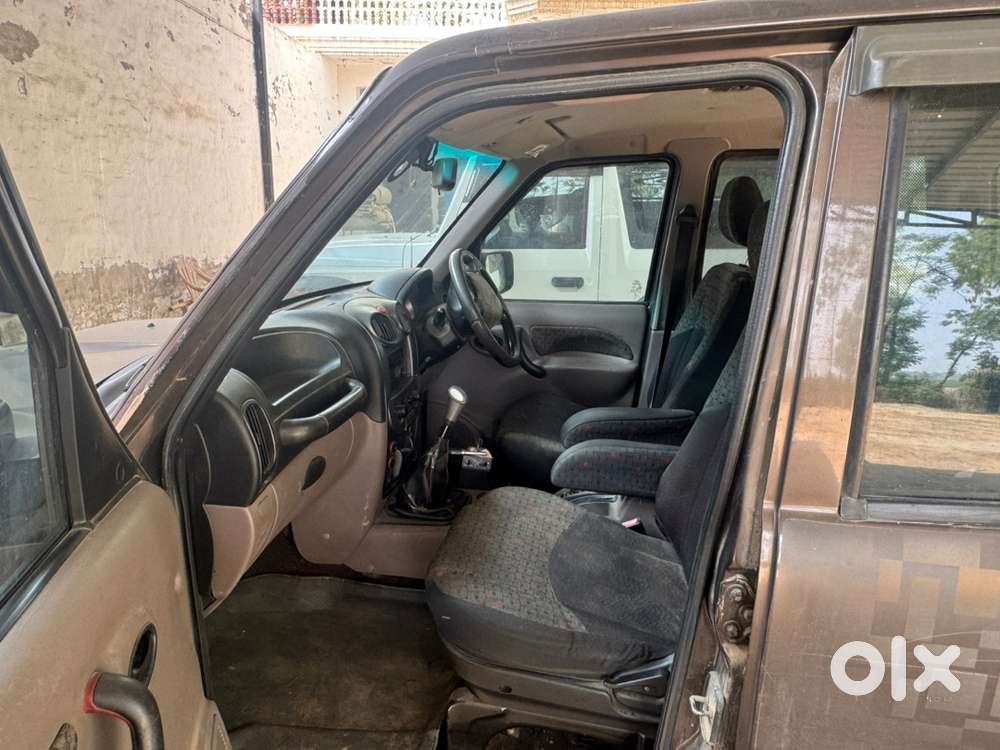 Mahindra Scorpio Classic 2010 Diesel Car