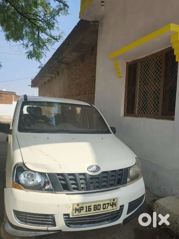 Mahindra Xylo 2016
