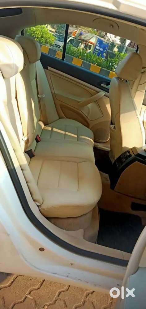 Skoda Laura 2010 Argent Sell