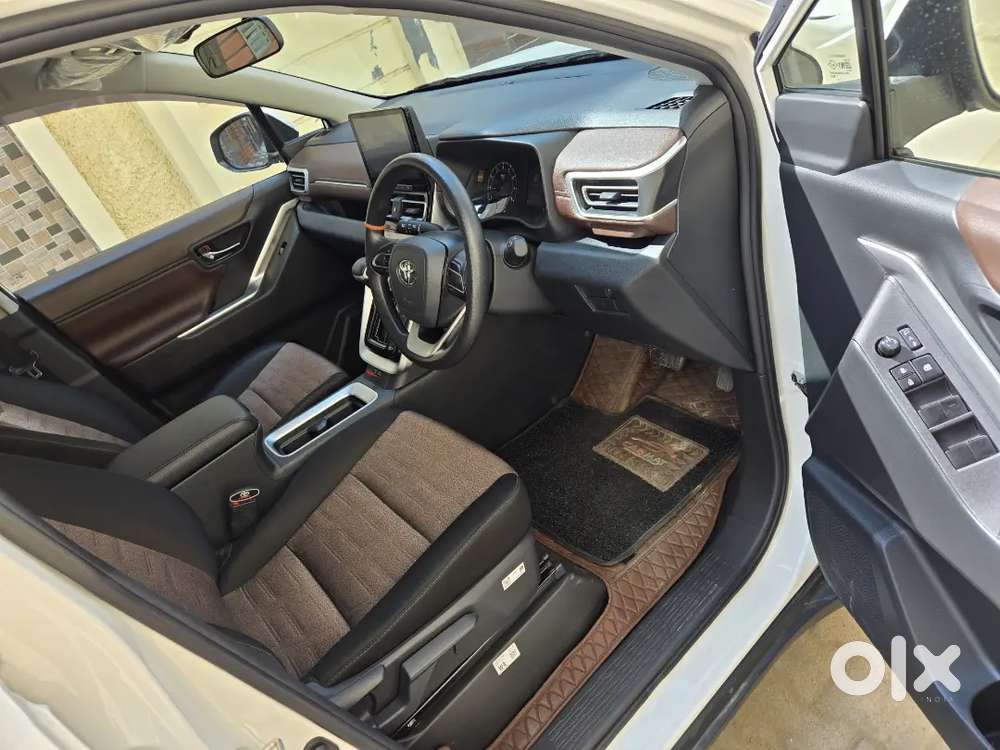 Toyota Innova Hycross Gx 2026 Petrol Automatic