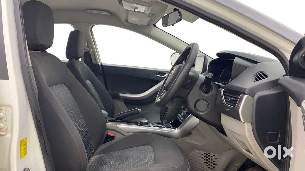 Tata Nexon 1.2 Revotron Xza Plus, 2018, Petrol