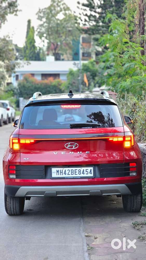 Hyundai Venue 2022 Diesel Well Maintained