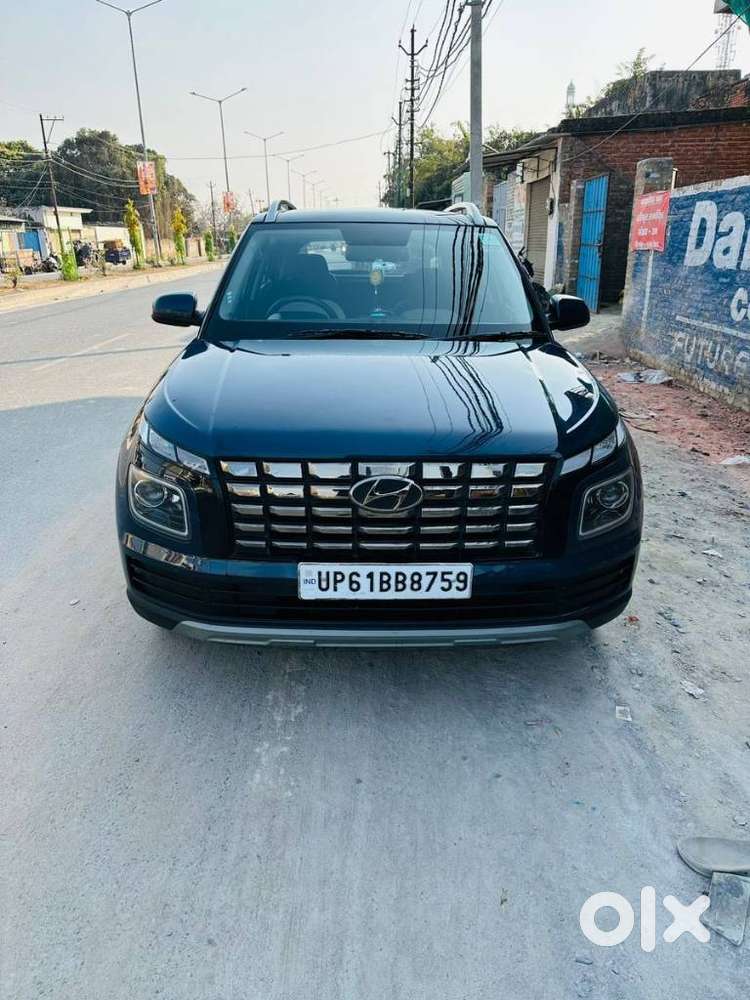 Hyundai Venue Sx (o) Mt 1.5 Diesel, 2022, Diesel
