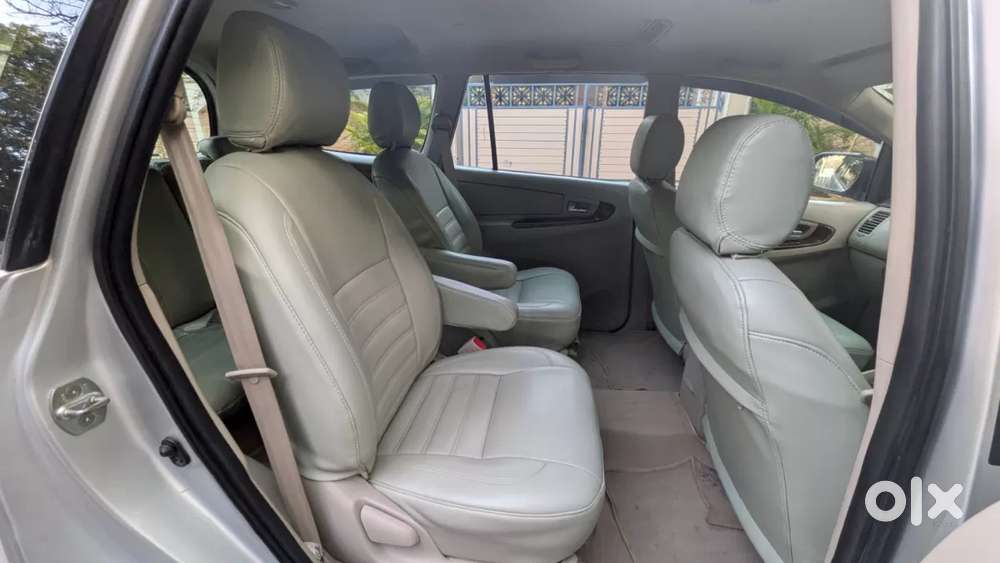 Toyota Innova 2.5 Vx 7 Seater Bs Iv, 2014, Diesel
