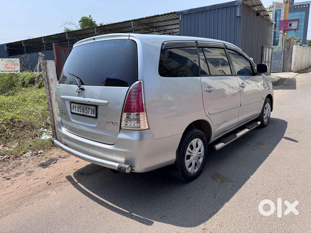 Toyota Innova 2.5 Gx 7 Seater Bs Iv, 2010, Diesel