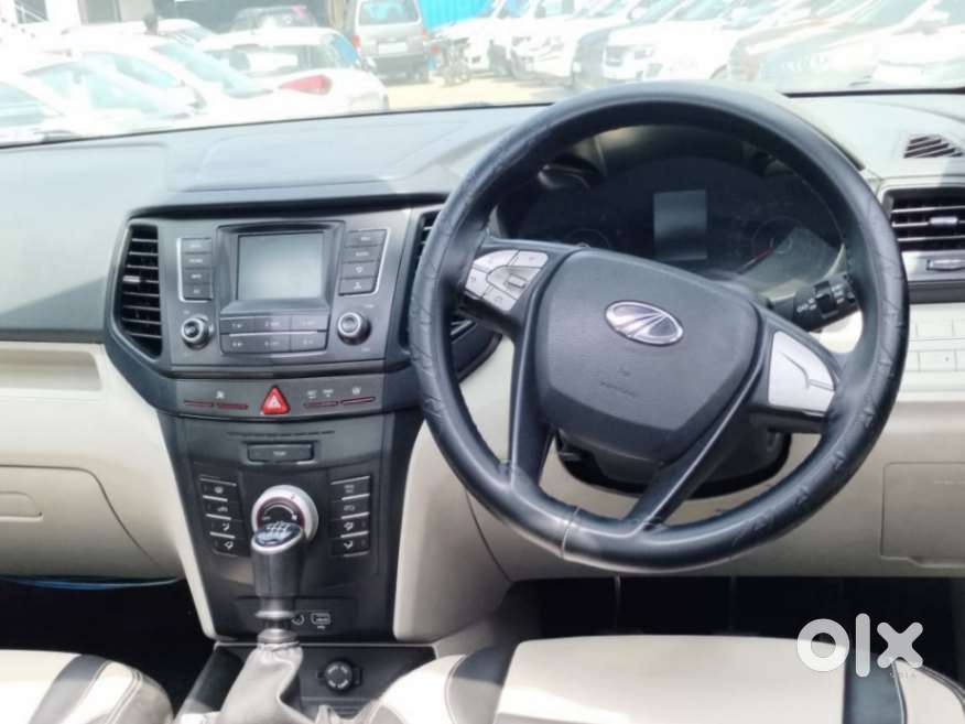 Mahindra Xuv300 W8, 2022, Petrol