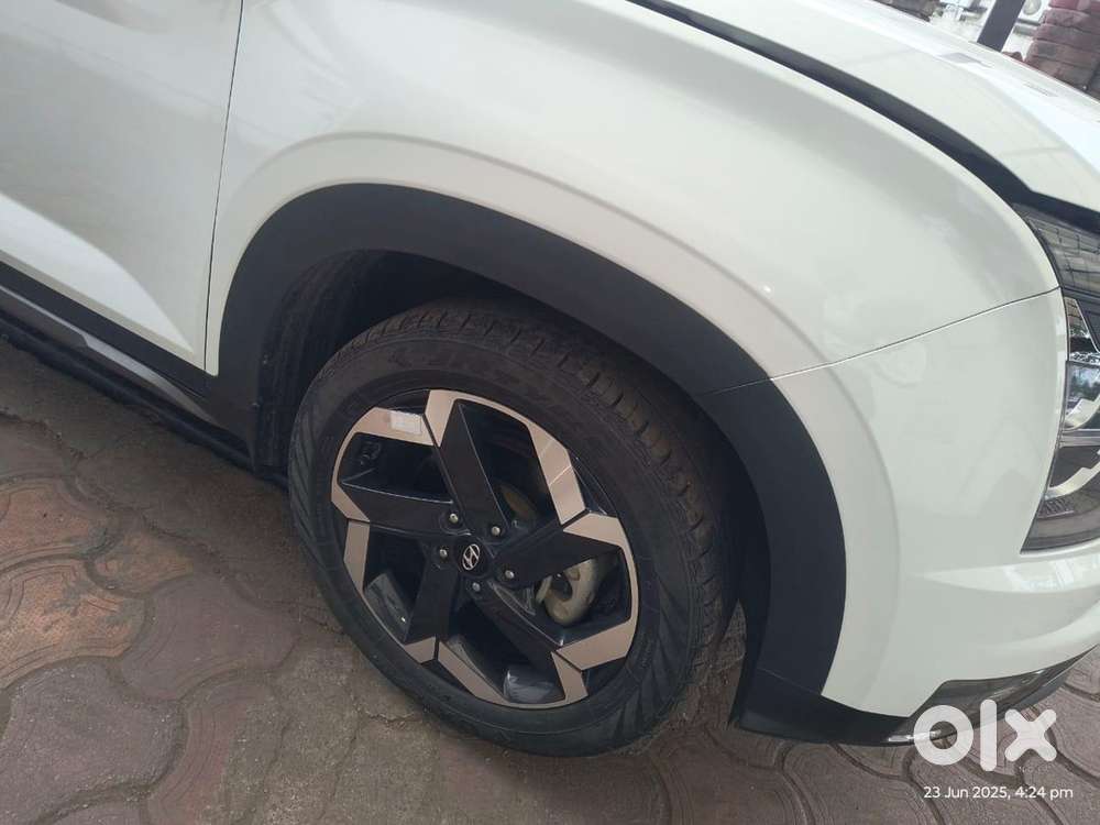Hyundai Alcazar Petrol 2023 Platinum