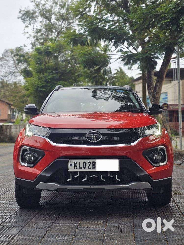 Tata Nexon 1.2 Revotron Xza Plus Dualtone, 2022, Petrol