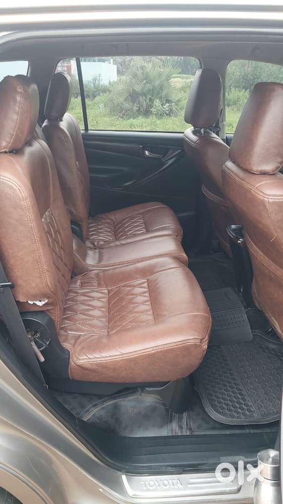 Toyota Innova Crysta 2.4 G Mt, 2016, Diesel