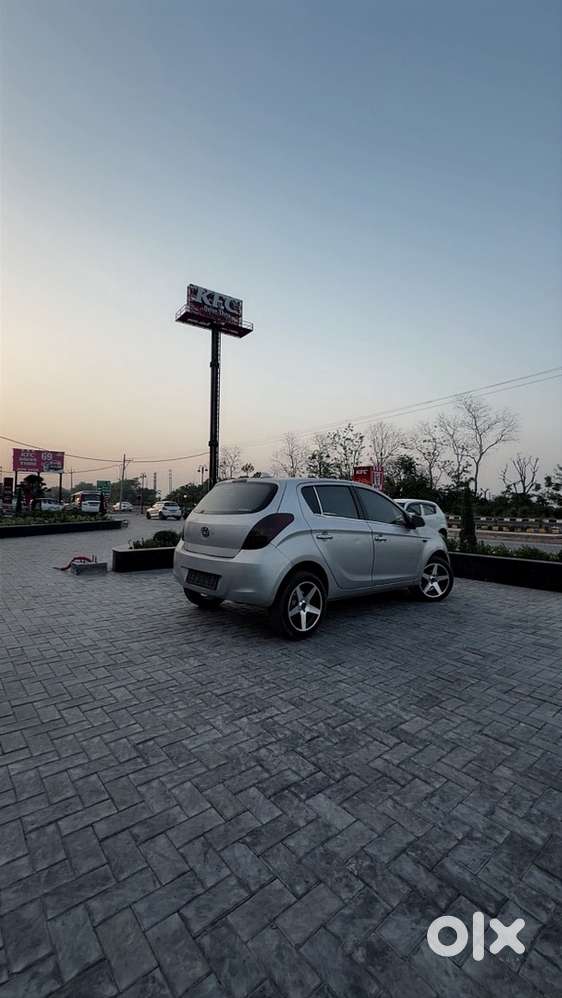 Hyundai I20 Magna 2010 Car