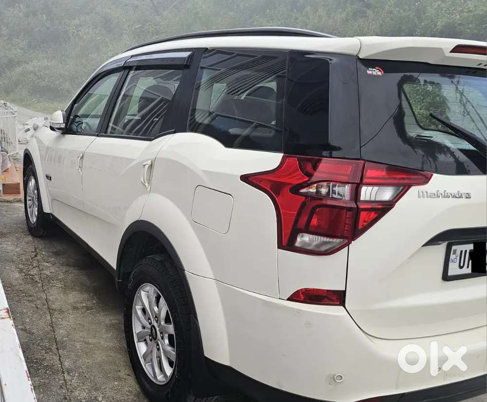Mahindra Xuv500 W9 With Sunroof