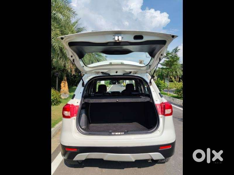 Maruti Suzuki Brezza Zdi+ Dual Tone, 2017, Diesel