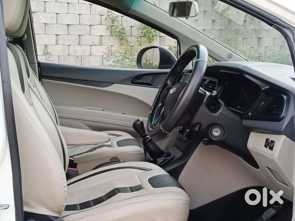 Mahindra Marazzo M4 8str, 2018, Diesel