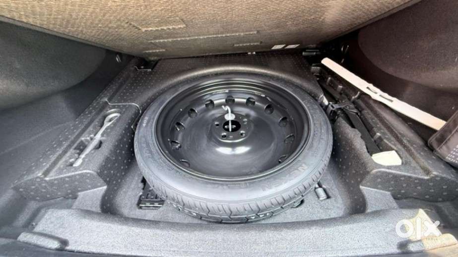 Mercedes-benz A-class Limousine 1.3 A 200, 2023, Petrol