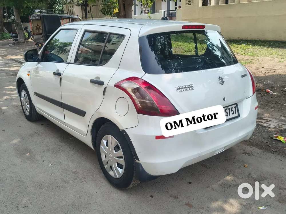 Maruti Suzuki Swift 2012 Lxi