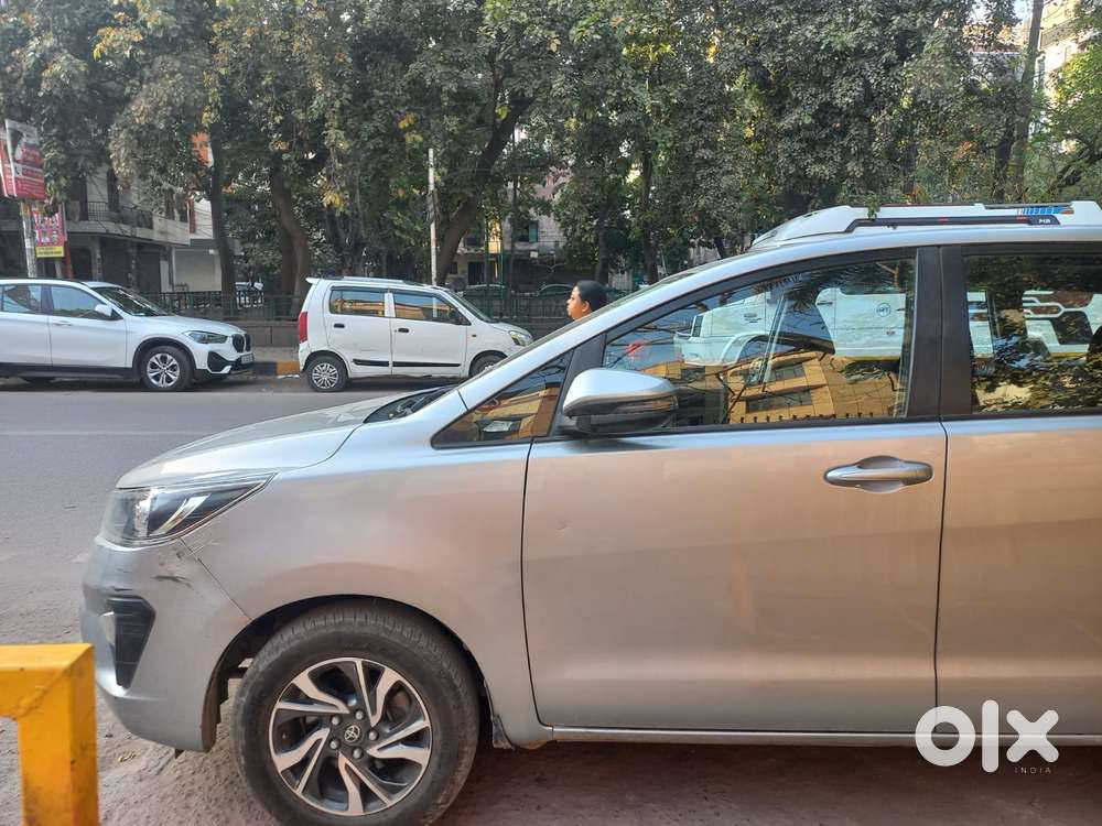 Toyota Innova Crysta 2.4 G Mt 8s, 2022, Diesel