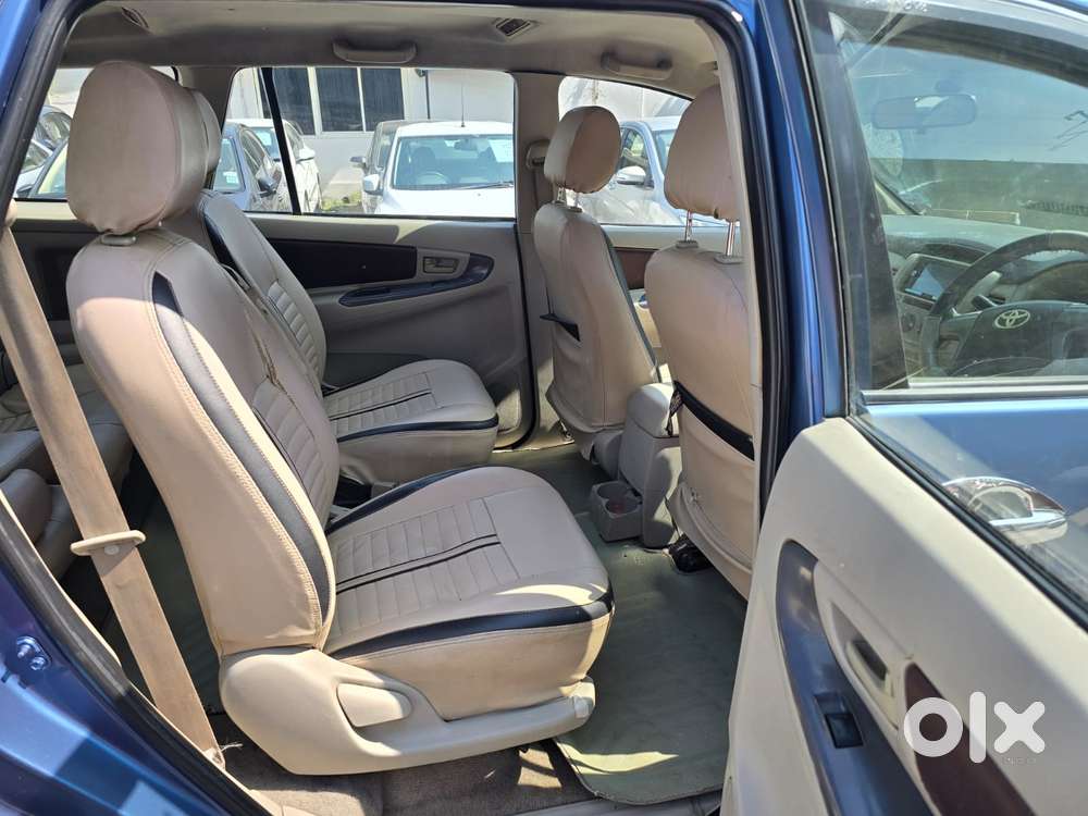 Toyota Innova 2.5 G (diesel) 7 Seater Bs Iv, 2013, Diesel