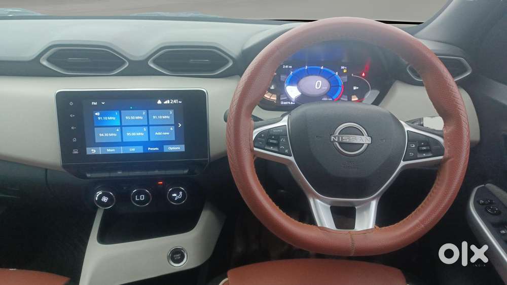 Nissan Magnite 1.0 Xv, 2022, Petrol
