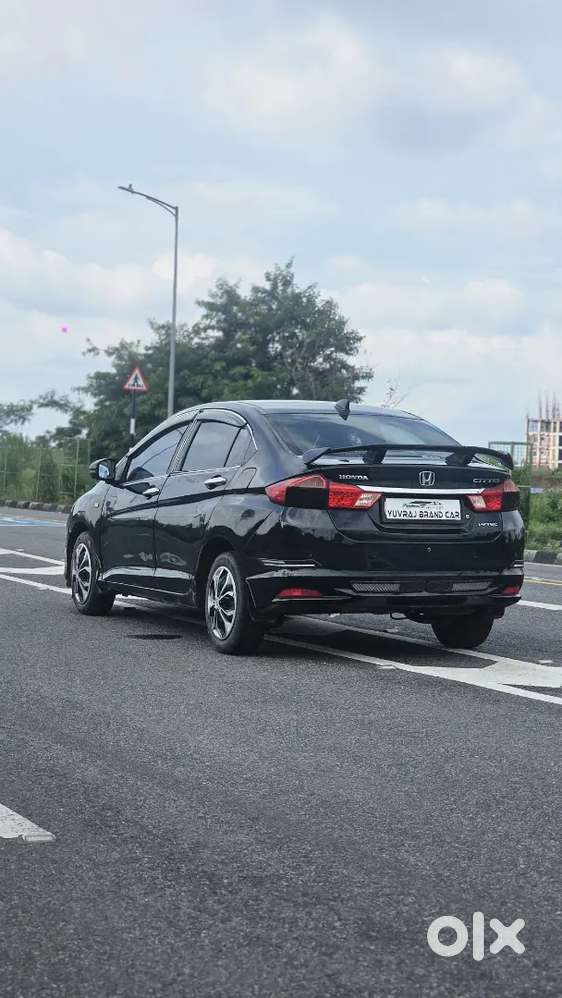 Honda City Hybrid Zx 2015 Car  Best Cundisn+ Xtra Modifai He
