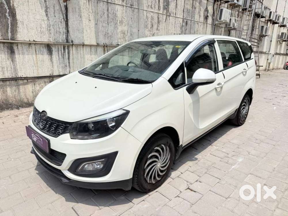 Mahindra Marazzo M4, 2019, Diesel