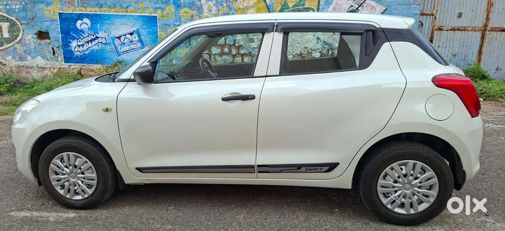 Maruti Suzuki Swift Lxi Optional-o, 2019, Petrol
