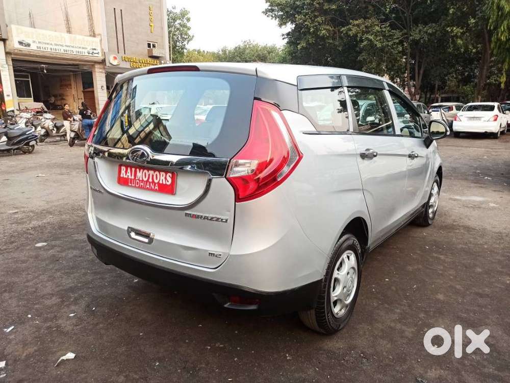 Mahindra Marazzo