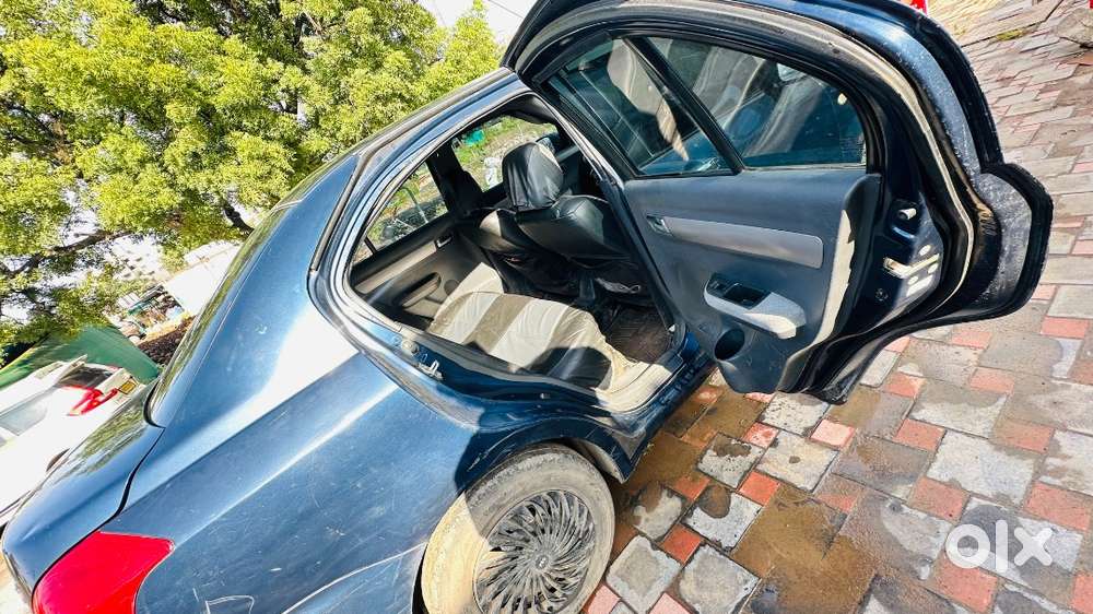 Swift Dzire Vxi 2009 - Cng + Petrol