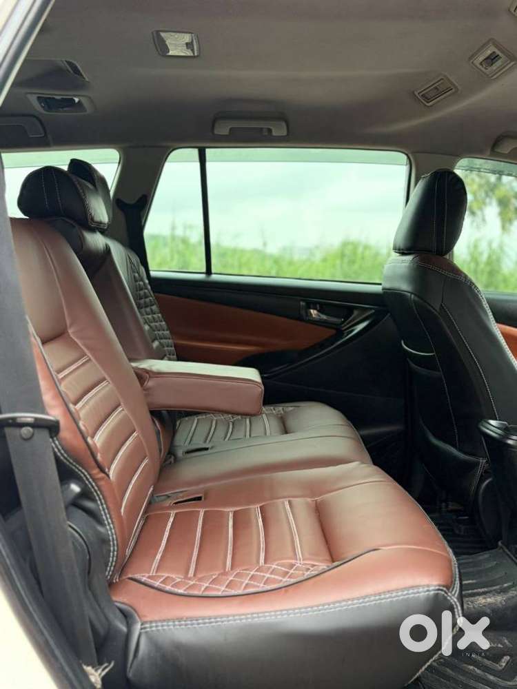 Toyota Innova Crysta 2.4 G Mt 8s, 2019, Diesel