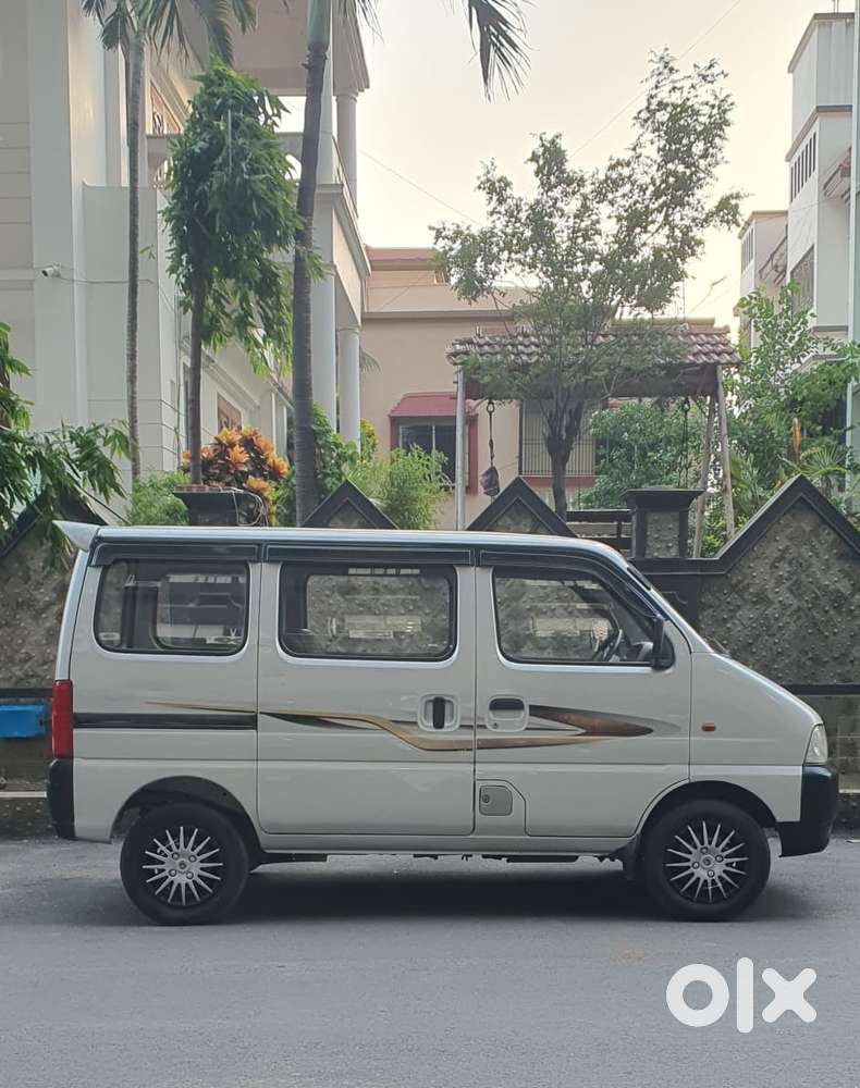 Maruti Suzuki Eeco 7 Seater Ac, 2011, Cng & Hybrids
