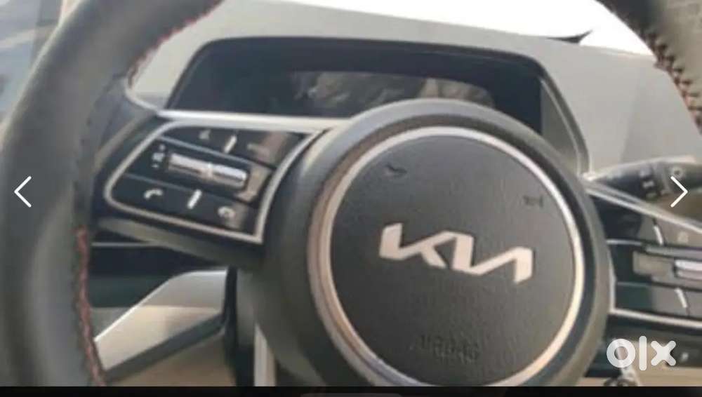 Kia Carens 2023 Petrol 30450 Km Driven