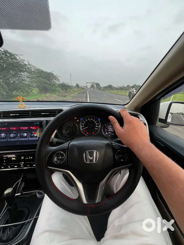 Honda City 2018 Sv 1.5 I-vtec Petrol + Cng  75,000 Km