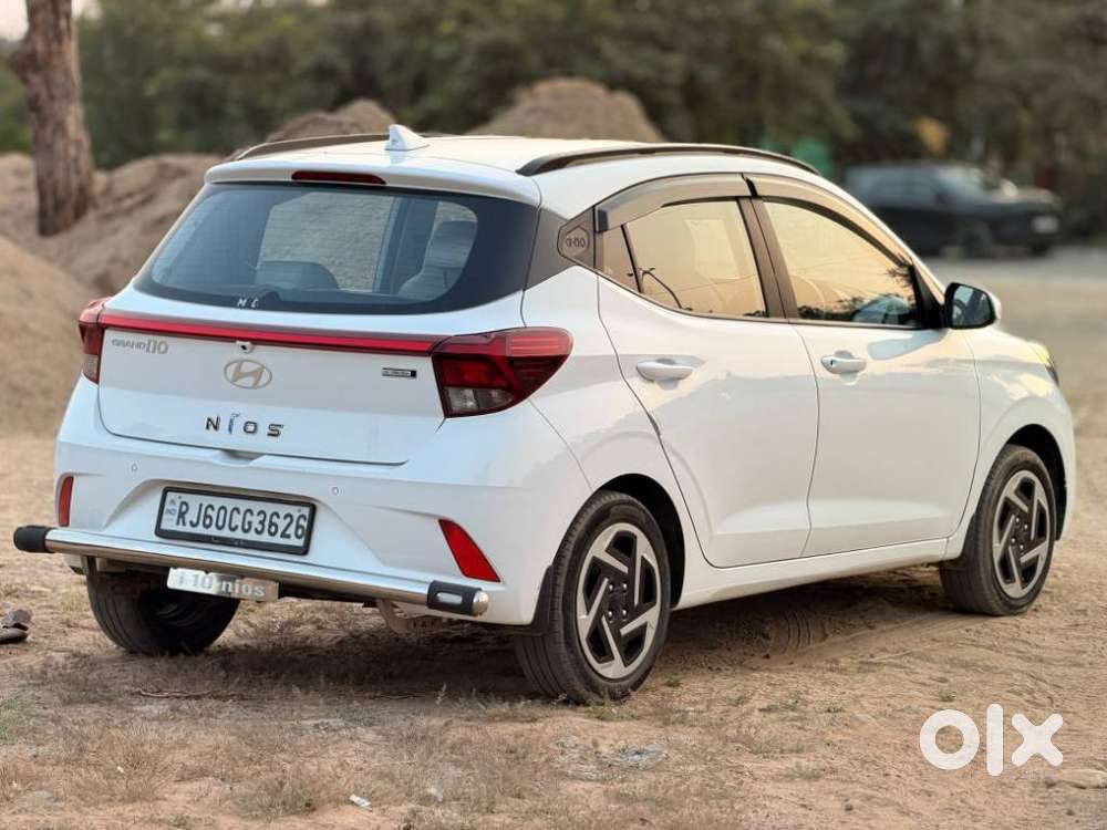 Hyundai Grand I10 Nios Sportz Dual Tone, 2025, Cng & Hybrids