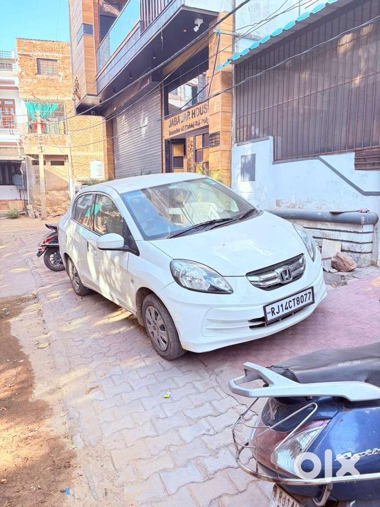 Honda Amaze 2013 Petrol Well Maintained