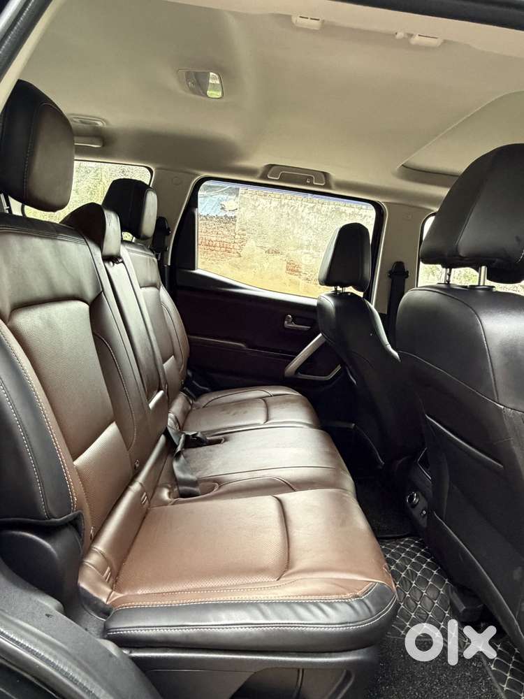 Mahindra Scorpio N Z8 Petrol Mt 7 Str, 2025, Petrol