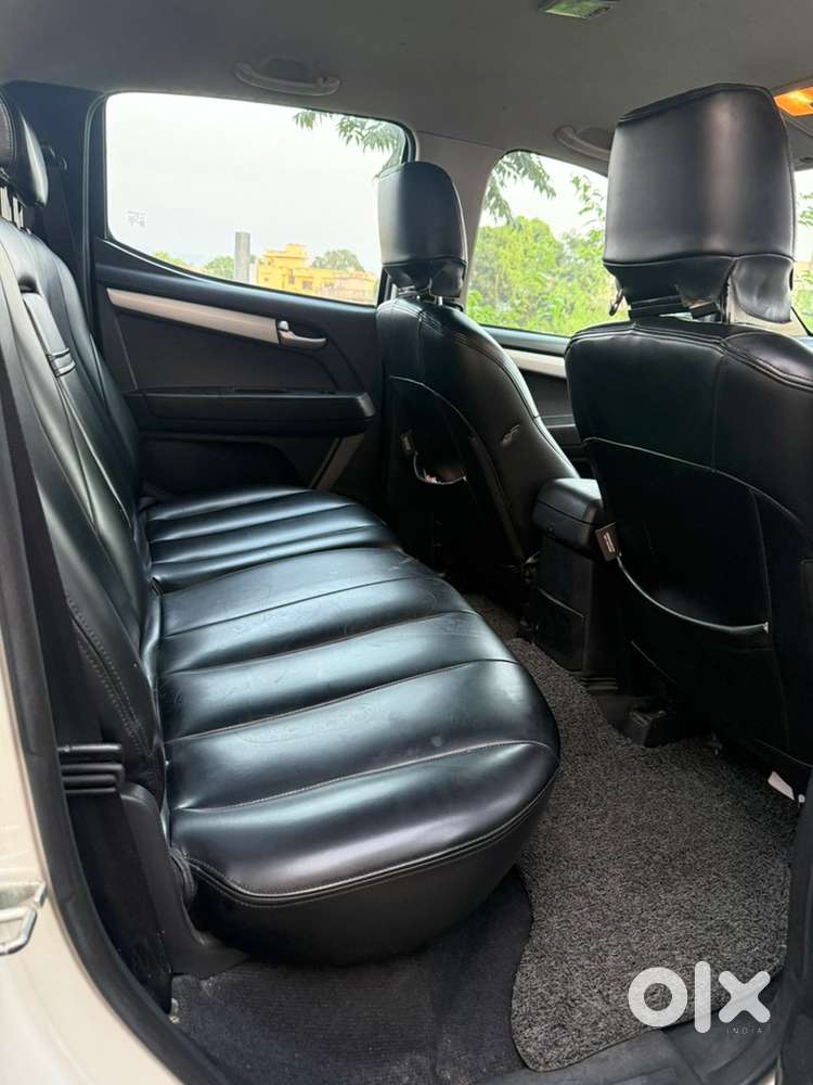 Isuzu V-cross 2019 Diesel Well Maintained