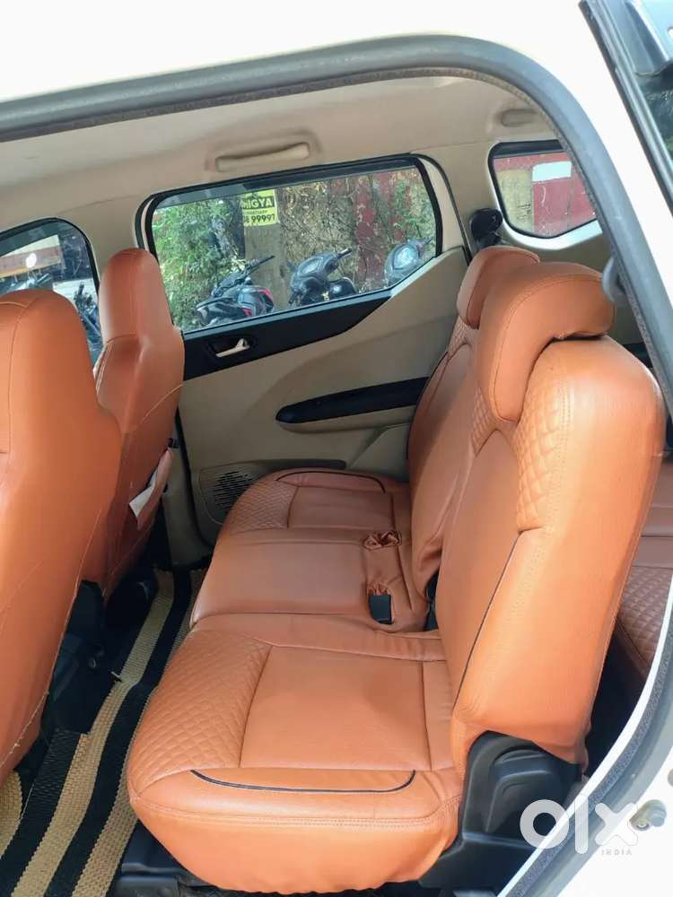 Renult Triber Top Model Well Maintain Car