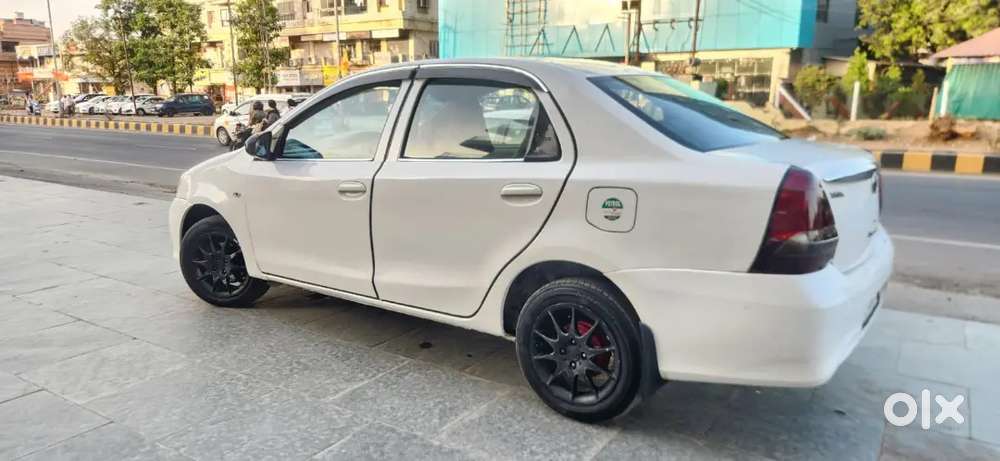Toyota Etios 2014 Cng & Hybrids 80000 Km Driven
