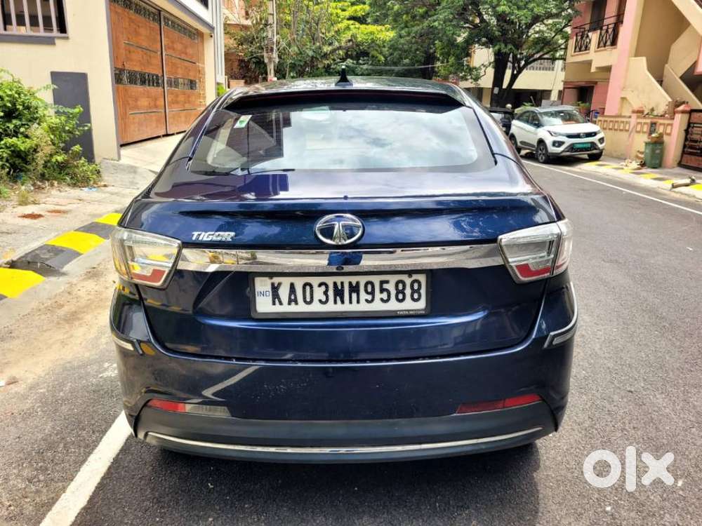 Tata Tiago Xza Plus, 2022, Petrol
