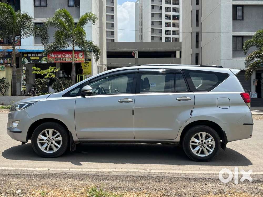 Toyota Innova Crysta 2.8 Gx At, 2016, Diesel