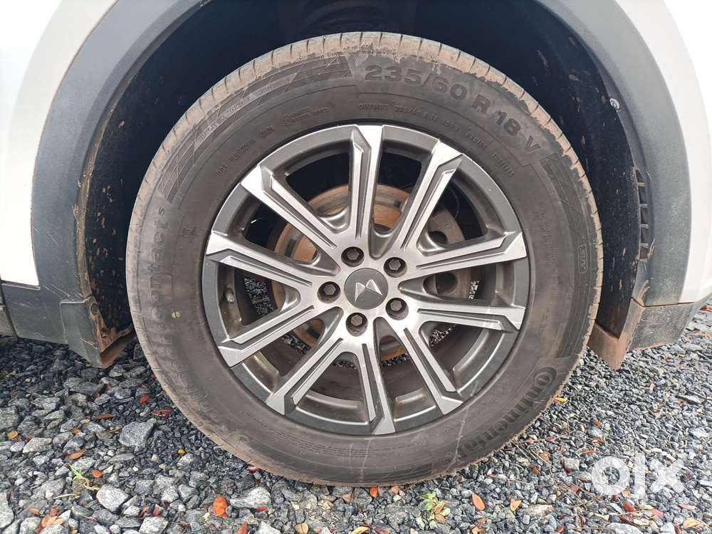 Mahindra Xuv700 2.0 Ax 7 Petrol At Str, 2021, Petrol