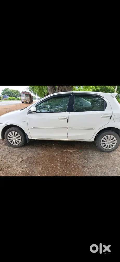 Toyota Etios Liva 2013