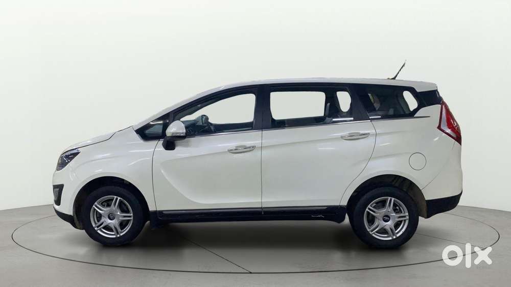 Mahindra Marazzo M6, 2019, Diesel