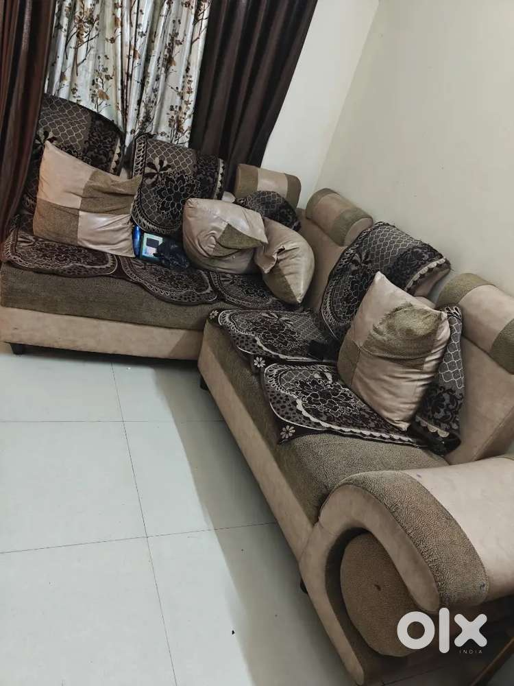 5year old  with pillow